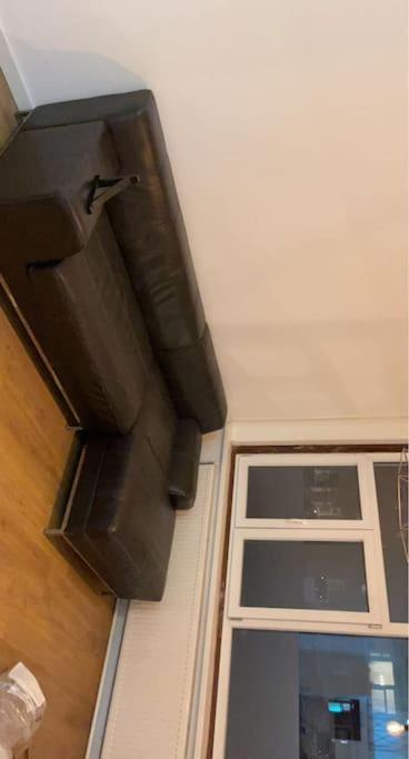 Lovely 1 Private Bedroom With Garden View Rotterdam Bagian luar foto