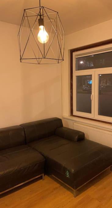 Lovely 1 Private Bedroom With Garden View Rotterdam Bagian luar foto